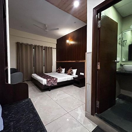 Hangout Inn Bhāgalpur エクステリア 写真